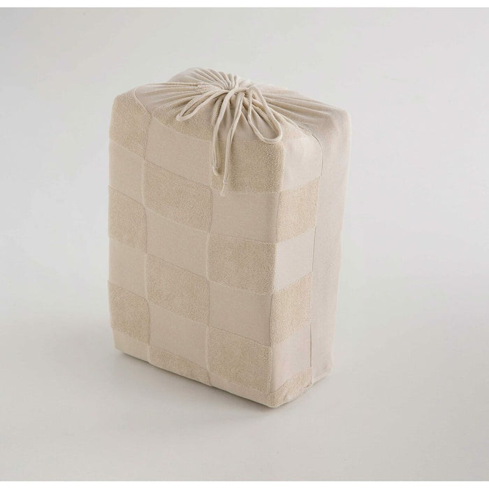 V8HDCE9D72D1418EFB7DAE5230733F2410CR3733305P4